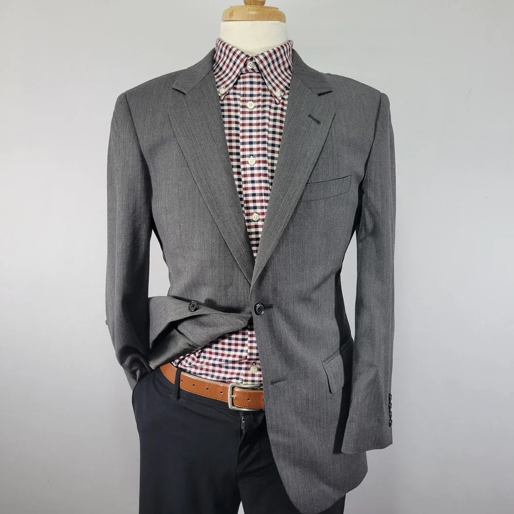 JOS A BANK Signature Mens Sport Coat Blazer Two Button Gray Wool Herringbone 38R
